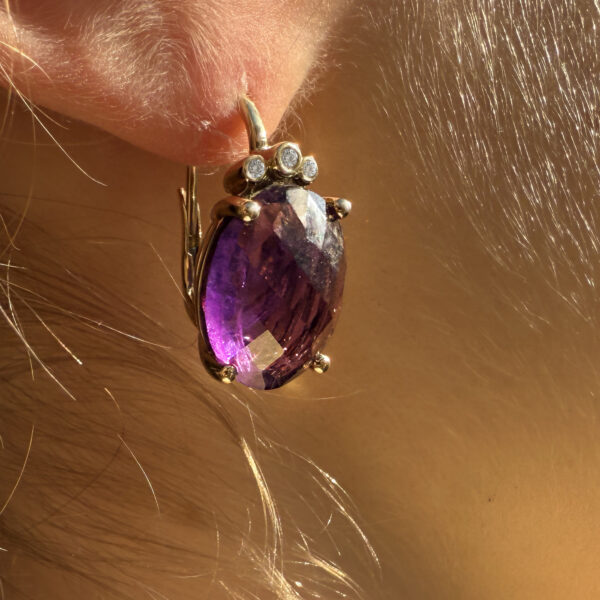 zlate nausnice s ametysty a diamanty 30410