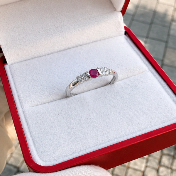 30272 zlaty rubinovy prsten s diamanty