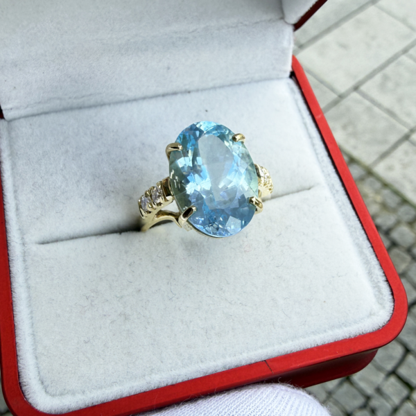 stuchlik topazovy prsten s diamanty 015594